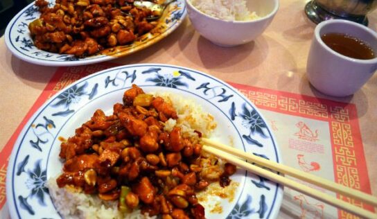 How to reserve at a Chinese restaurant