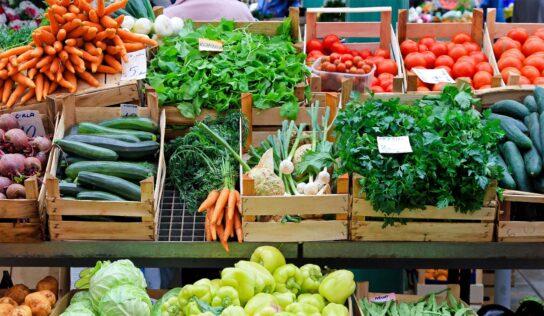 Farmer’s Markets/Stands: Fresh produce and locally organized ingredients