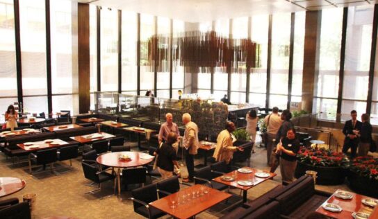 New York’s Legendary Four Seasons Restaurant Serves Its Last Meal Today