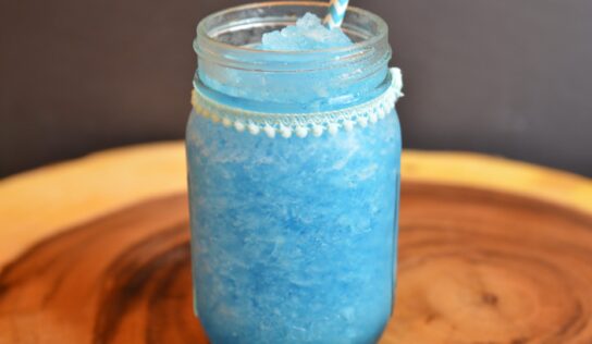 Discover the Sweet and Tangy Flavor of Blue Raspberry: A Guide to Its Origins and Uses